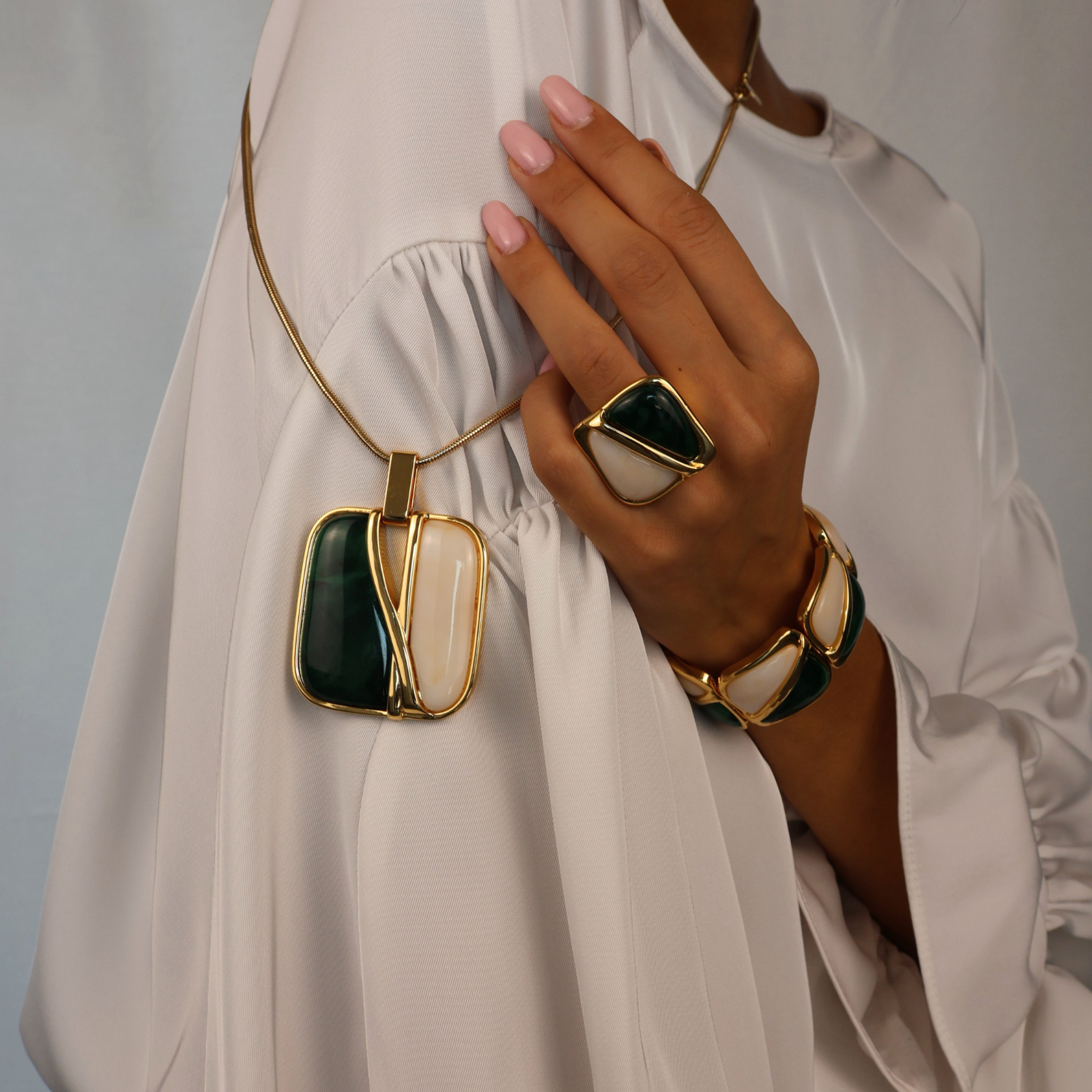 The First Look- Anello 03