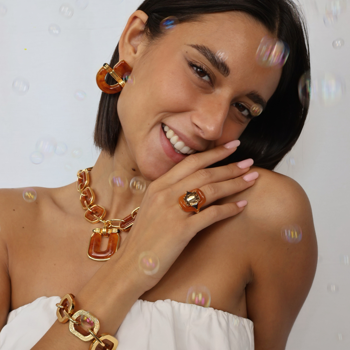 The First Look- Anello 01